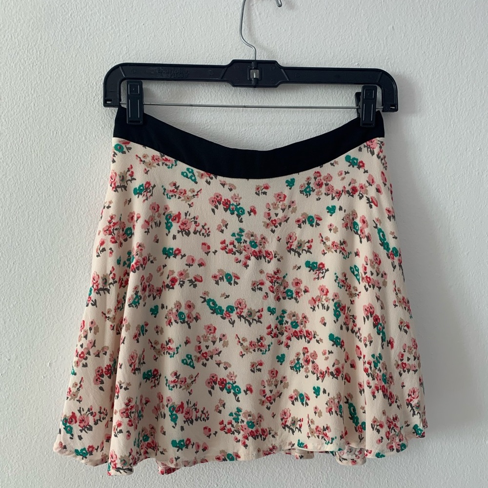 Flowery skirt